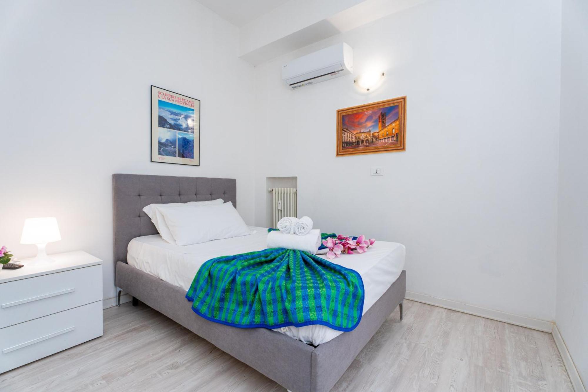 Station'S Apartments Bergamo Dış mekan fotoğraf